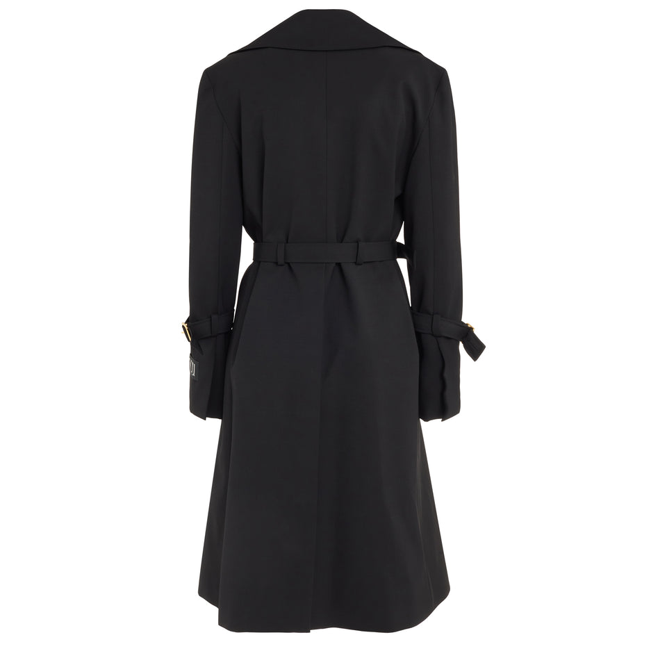 Trench coat in black fabric