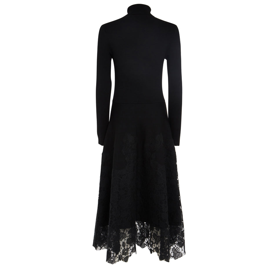 Long dress in black fabric