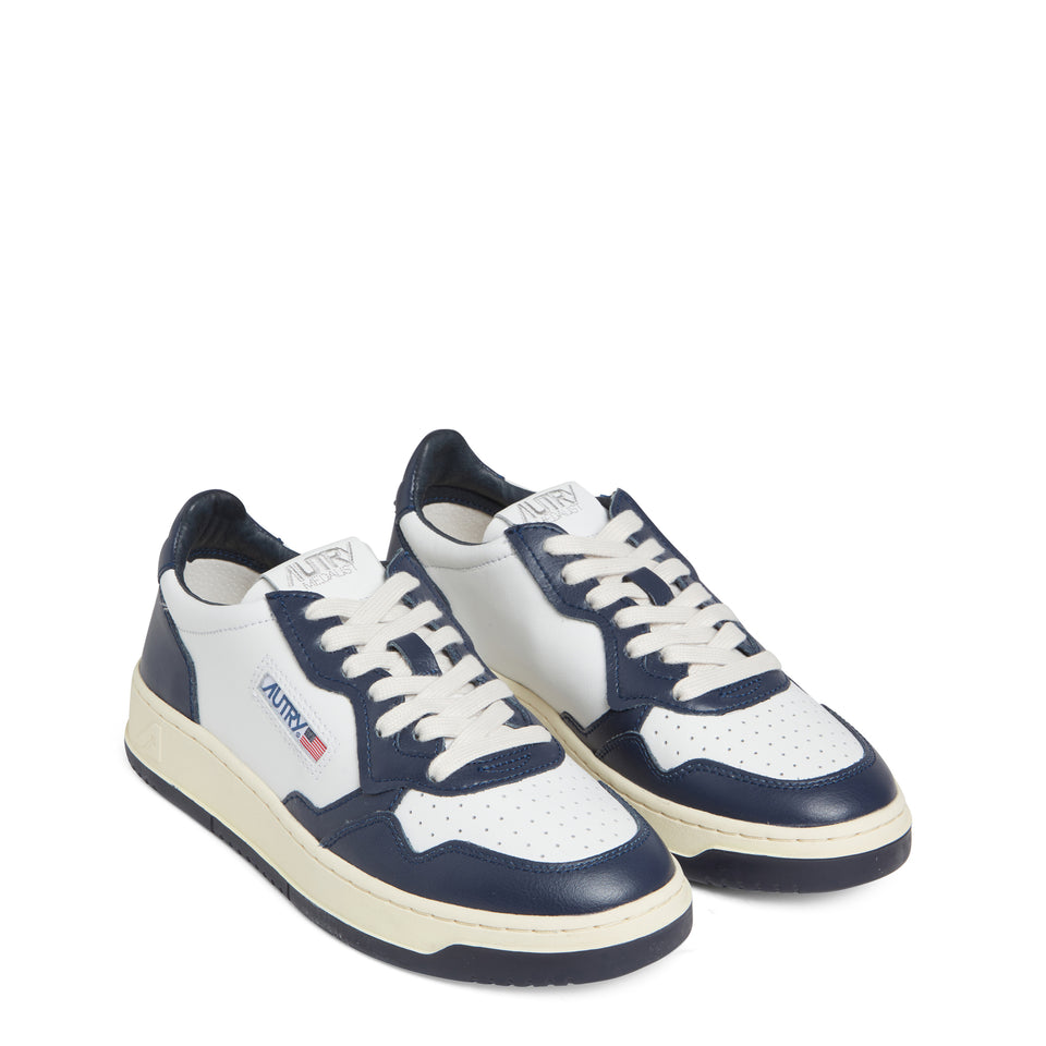 "Medalist low" sneakers in white and blue leather