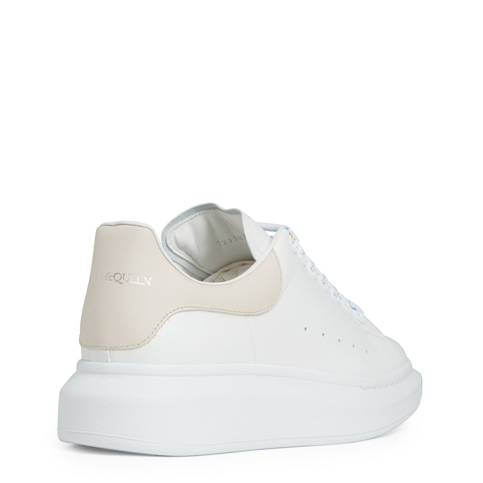 Oversized sneakers in white and beige leather
