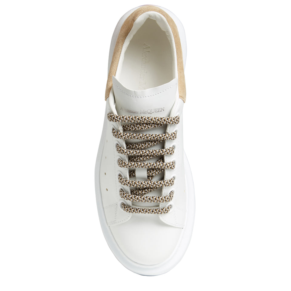 Sneakers oversize in pelle bianca e beige