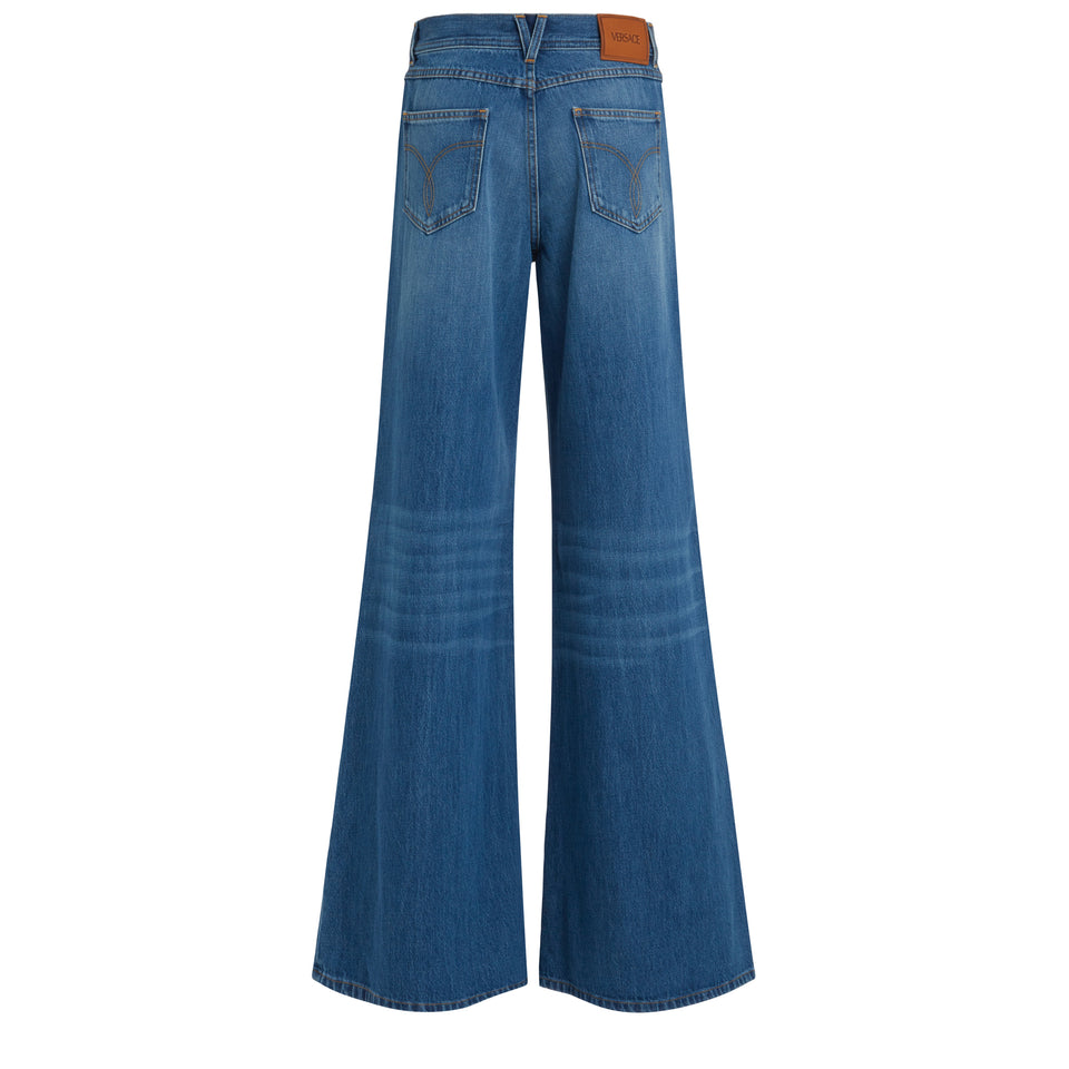 Flared jeans in blue denim
